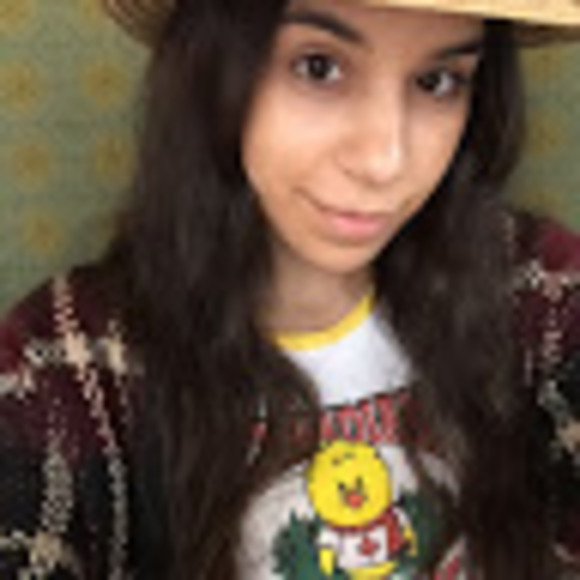 Meet your Posher, Cindy - Picture 1 of 1